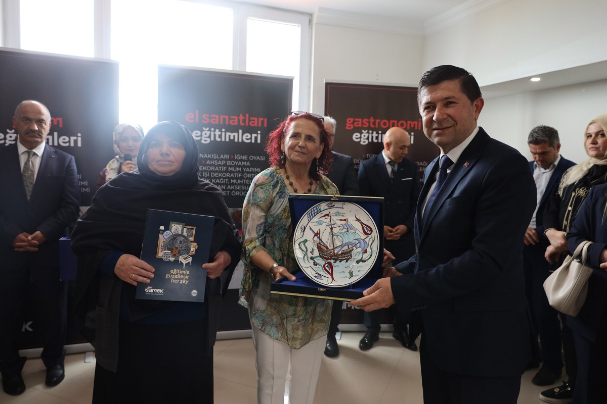 SAMEK yıl sonu sergileri Kocaali’de devam etti